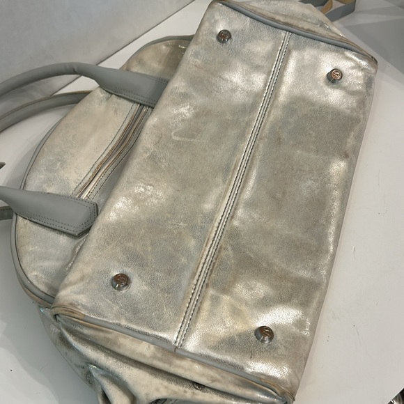 Lululemon Sweat Once A Day Bag Silver Metallic Yoga Gym Weekend Bag - Picture 14 of 16